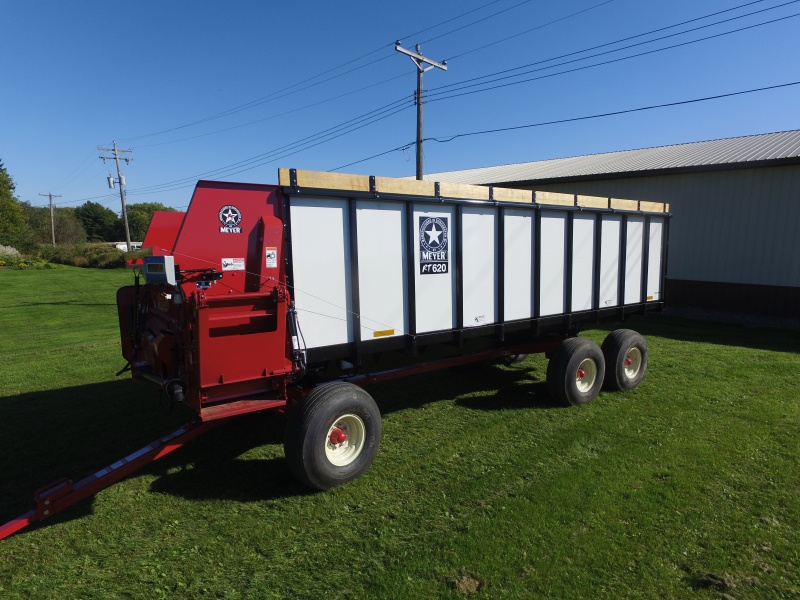 Feeder Wagons / Delivery Boxes Meyer Manufacturing Corporation